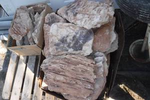 lot 11002 image: Lot of Faux Rocks