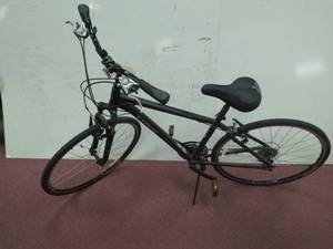 lot 1002 image: Trek Bicycle Model Verve 3 17.5
