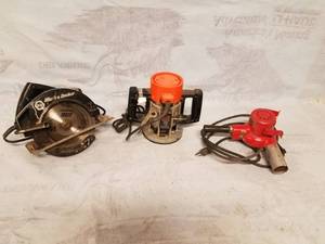 lot 11478 image: Power Saw, Router, and Heat Gun