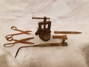 lot 11480 image: Vintage Tools Lot Includes Pipe Vice and More