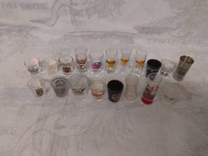 lot 11489 image: Shot Glass Lot