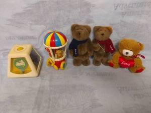 lot 11499 image: Kids Toys and Stuffed Bears