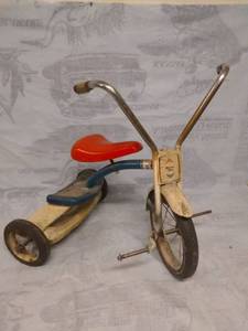 lot 11520 image: Vintage Western Flyer Tricycle