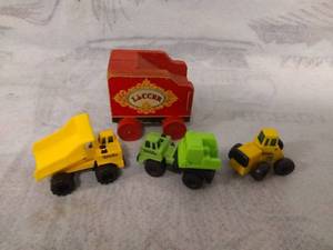 lot 11532 image: Vintage Toy Lot Tonka Vehicles and Wooden Train Car