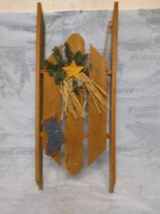 lot 11536 image: Decorative Sled