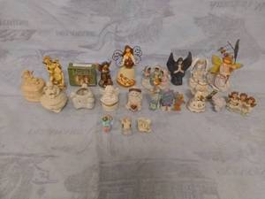 lot 11540 image: Decorative Angel Statuettes Lot