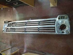 lot 11546 image: Vintage Truck Grill
