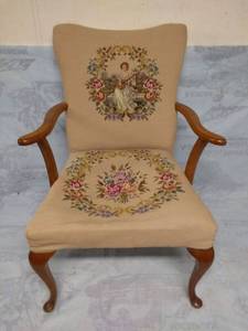 lot 11549 image: Nice Embroidered Chair