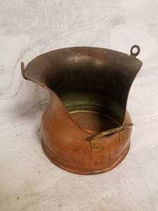 lot 11562 image: Vintage ETHAN ALLEN Spun Copper 2 Scuttle Bucket Made In Israel Collectible Copper Decor