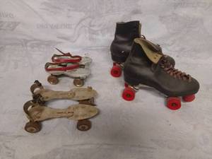 lot 11580 image: Vintage Roller Skates Lot of 3 Pairs
