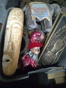 lot 11593 image: Home Decor and More Lot
