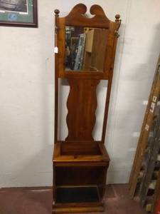 lot 11638 image: Beautiful Mirrored Hall Tree or CoatShoe Rack