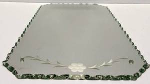 lot 282 image: Beautiful Wall Mount Mirror