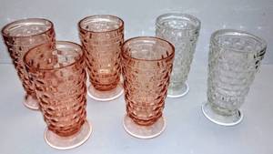 lot 319 image: Set of 4 Pink & 2 Clear  Fostoria  American Cube Footed Tea Glasses