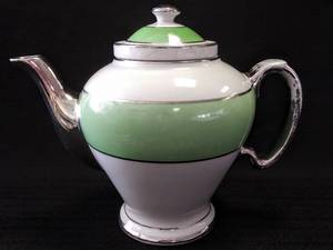 lot 320 image: 1920-30s McCormick & Co Banquet Teas Balto English Teapot
