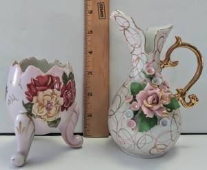 lot 330 image: Beautiful Vintage Lefton Pink Gold Swirl Rose Flower Pitcher & Egg Vase