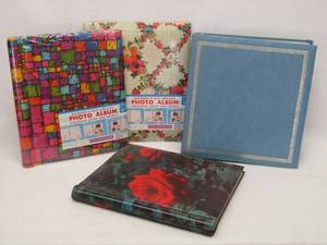 lot 5813 image: 4 Self Adhesive Photo Albums