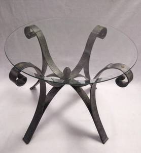 lot 99 image: Metal Base- Glass Top End Table