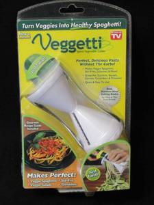 lot 5848 image: Veggetti Spiral Vegetable Slicer  Makes Veggie Pasta