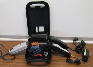 lot 5851 image: 2 Wahl Trimmers Plus Bonus Trimmer