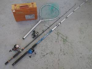 lot 5863 image: Fishing Lot  3 Reels, 2 Poles, Net & Tackle Box