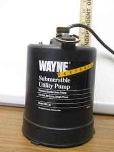 lot 5879 image: Wayne Submersible Utility Pump