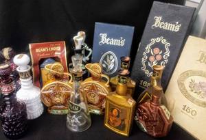 lot 102 image: Lot of 18 Vintage Jim Beam Liquor Bottles