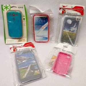 lot 5882 image: 5 Different Phone Cases NEW