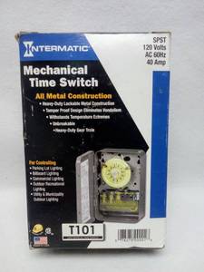 lot 5974 image: Intermatic T101 Mechanical Time Switch  NEW
