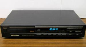 lot 5392 image: Vintage 1980s Quasar CD Player