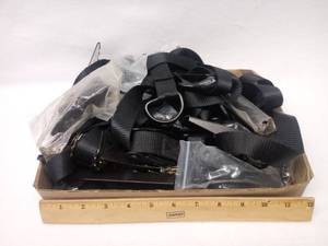 lot 5439 image: Board and Working Ratchet Strap Lot