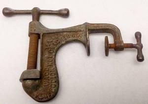 lot 5979 image: Perfection NutCracker Co. Waco Texas Vintage Cast Iron Table Screw Nutcracker