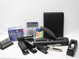 lot 5657 image: Office Supply Lot