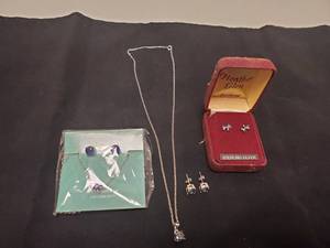 lot 5916 image: Jewelry Lot   Silver and 