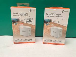 lot 1019 image: LOT OF 2 POWER USB C CHARGER FOR ANDROIDS
