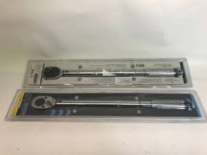 lot 1045 image: LOT OF 2 POWER TORQUE 12 DRIVE WRENCH