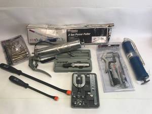 lot 1065 image: LOT OF MIX PROFESSIONAL TOOLS