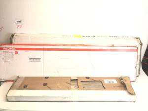 lot 1098 image: LOT OF MIX ITEMS