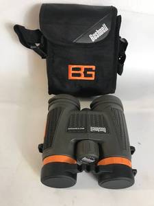 lot 1136 image: BUSHNELL WATERPROOF 10X42 PROFESSIONAL BINOCULARS