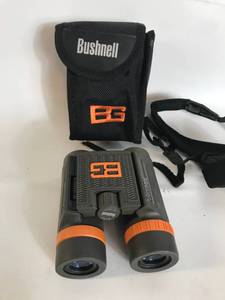 lot 1138 image: BEAR GRYLLS BUSHNELL 8X25 PROFESSIONAL BINOCULARS