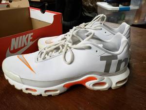 lot 5436 image: Nike Air Max Plus TN SE Size 12 Shoes