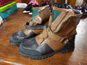 lot 5452 image: Polo Ralph Lauren conquest Hi winter boots 9D