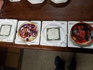 lot 5470 image: The Upper Deck Company Limited Edition Michael Jordan Commemorative Plates. Lot of 2