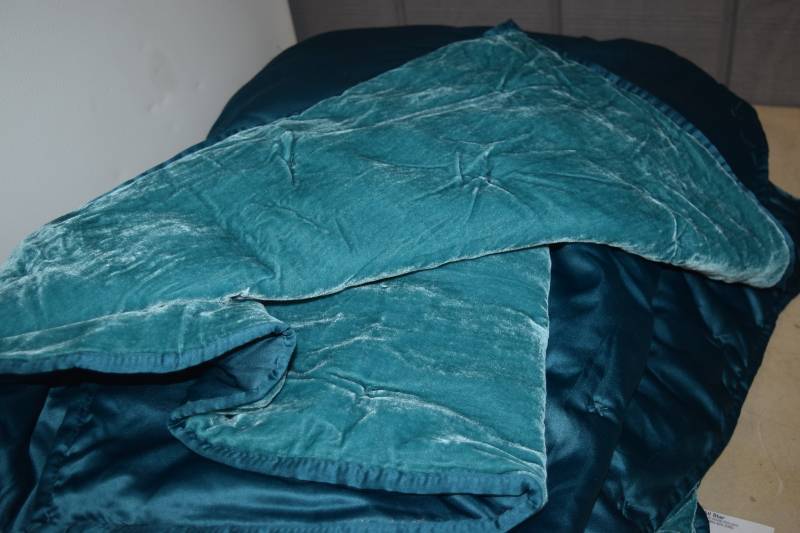 opalhouse velvet bedding king