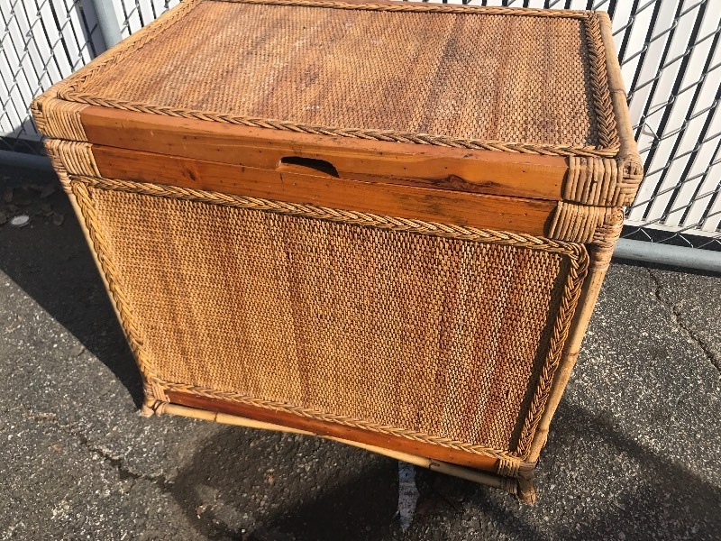 lot 206 image: Large wood and wicker storage chest great for toybox or use your imagination