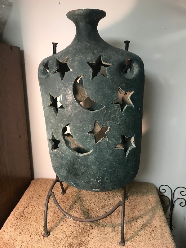 lot 38 image: Nice large ceramic and iron Decour would be great to build with Christmas lights 30 inches tall