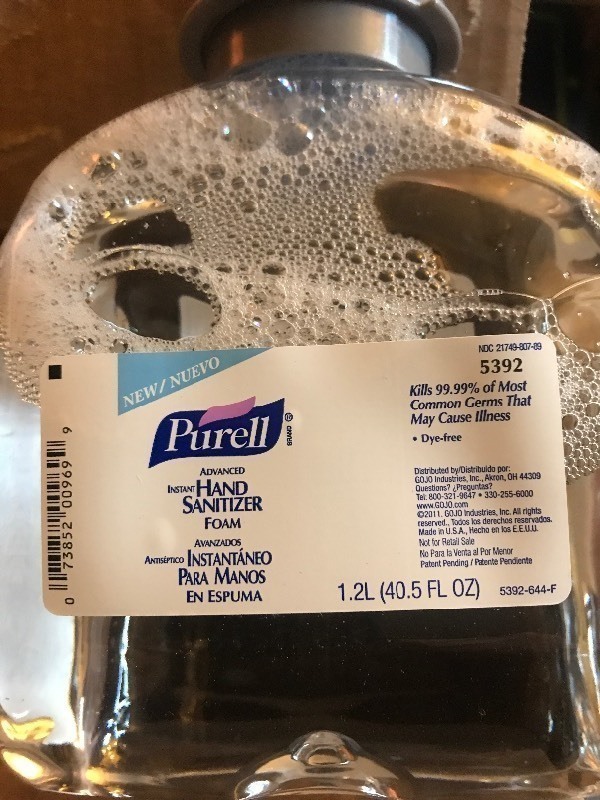 lot 392 image: 40 full ounces of Parell hand sanitizer as picture  expiration date January 2022