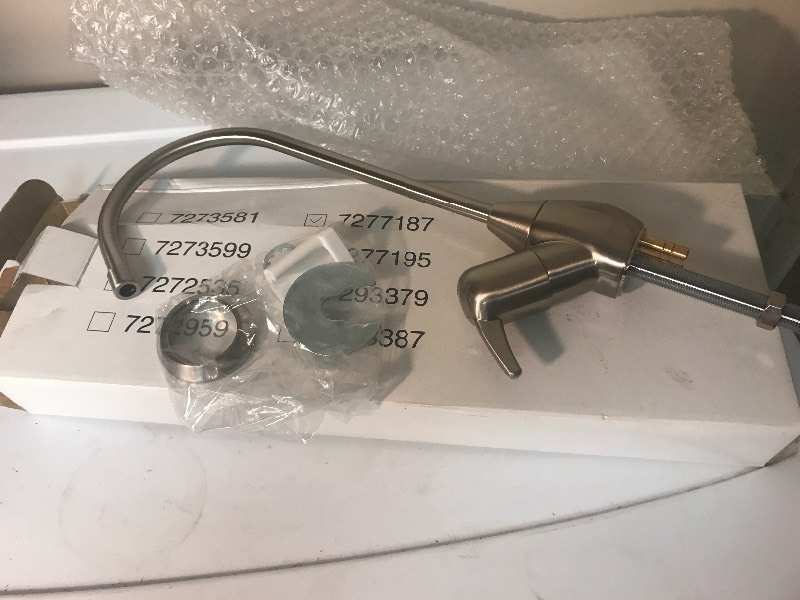 lot 431 image: Heavy duty high dollar water fixture as pictured