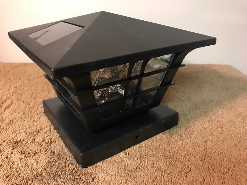 lot 447 image: New inbox LED solar post cap lights bits 4 x 4 posts and 5 x 5 posts