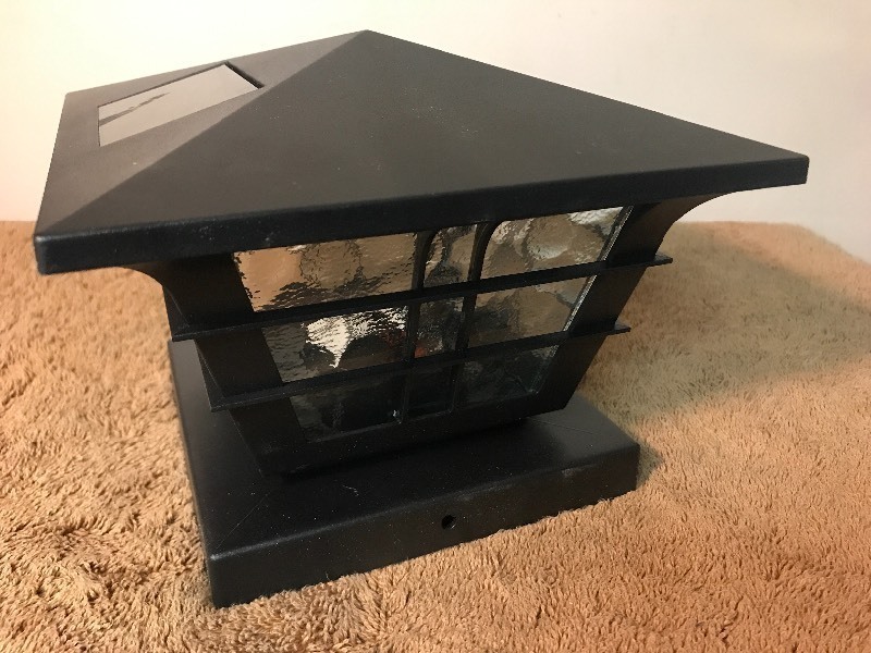 lot 448 image: New inbox LED solar post cap lights bits 4 x 4 posts and 5 x 5 posts